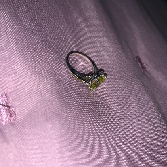 silver ring - Picture 3 of 6